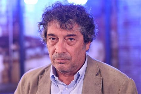 sandro prada scrittore|Sandro Veronesi (Author of Il colibrì) .